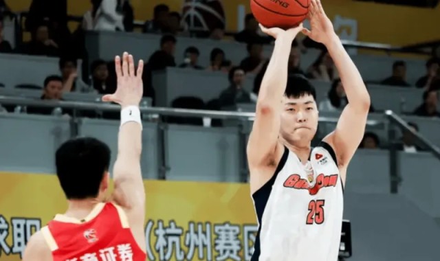 开云体育下载-张皓嘉出战19分钟，三分3中0得到1分、正负值-9全队最低