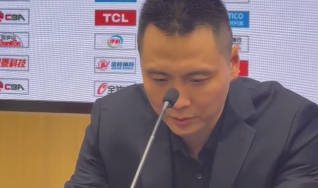 开云体育APP下载-输深圳发布会！卢伟解析不上白边与末节体能问题，两度揽责背锅